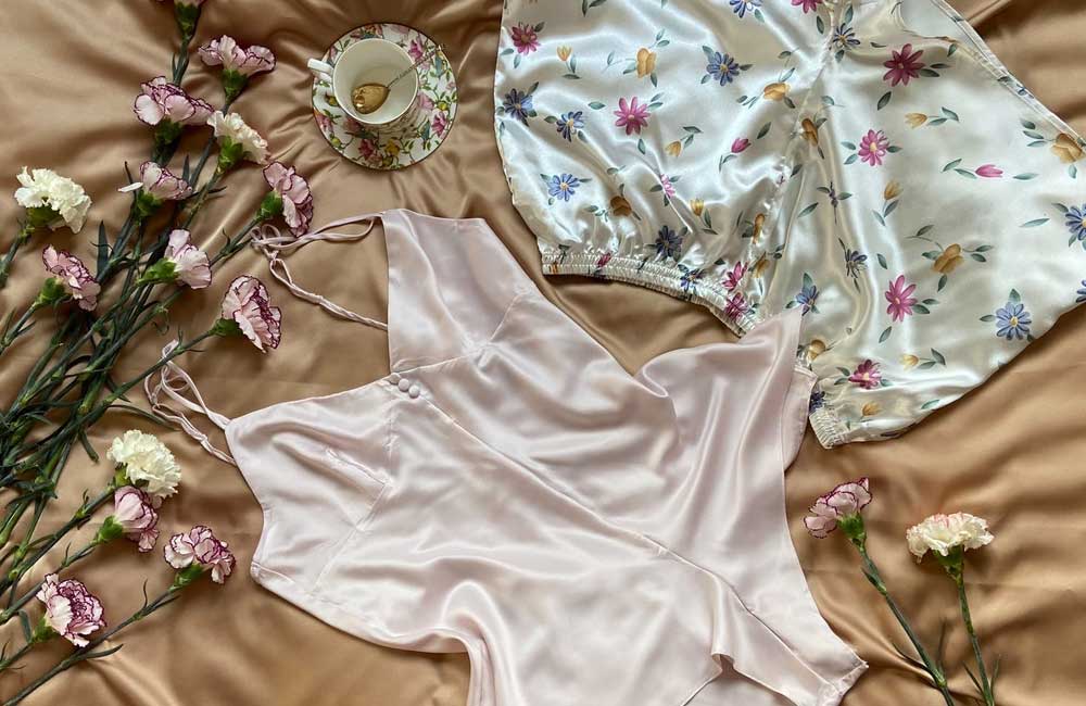 Piżamy damskie - czy wybieramy kolory podświadomie?