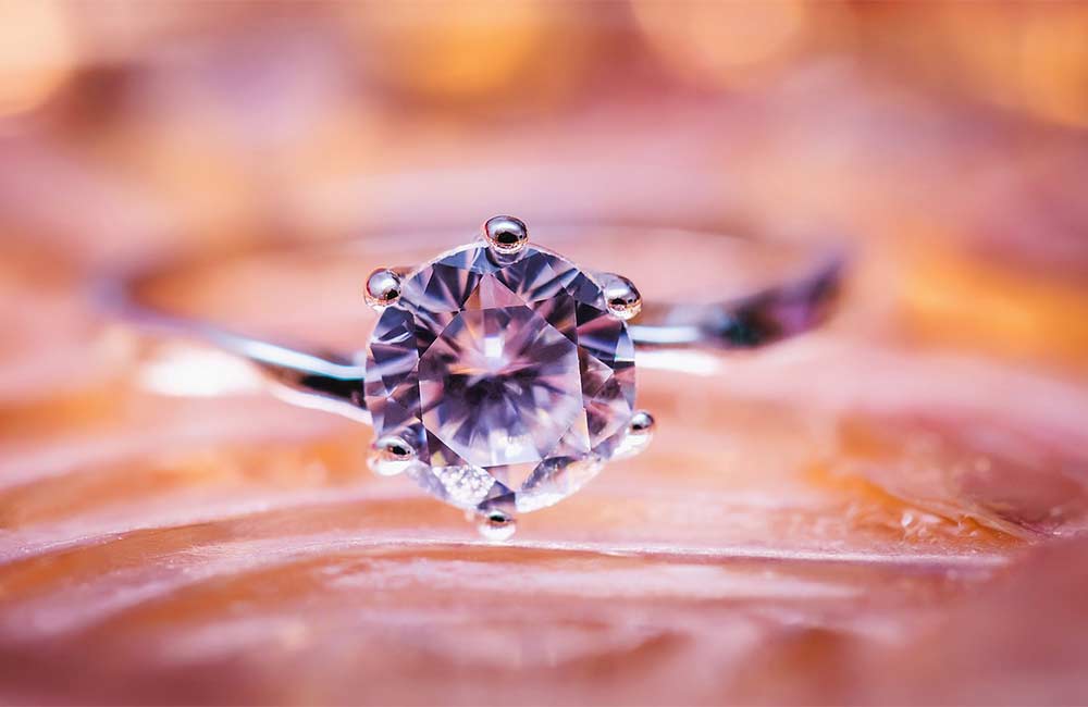 Pierścionek zaręczynowy