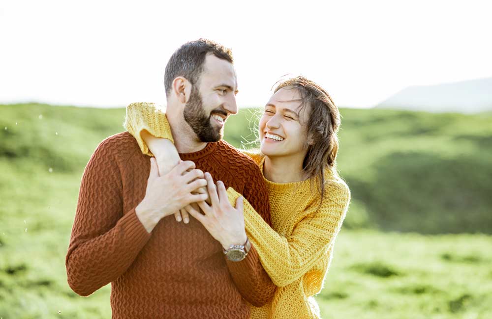Sweter na jesień? Sprawdź klasyk męskiej mody na ten sezon!