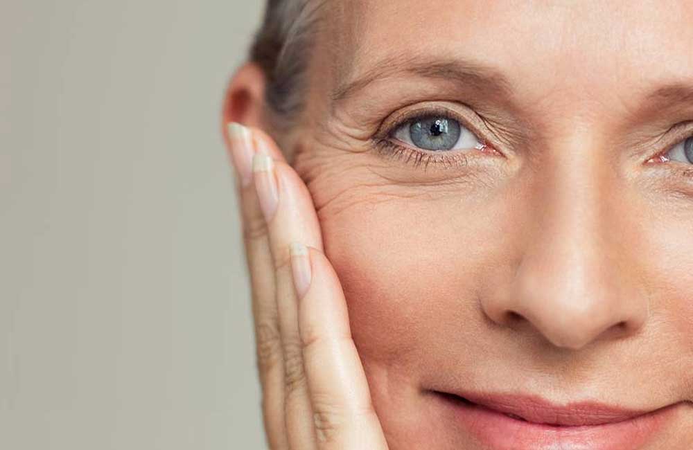 Kurze łapki koło oczu